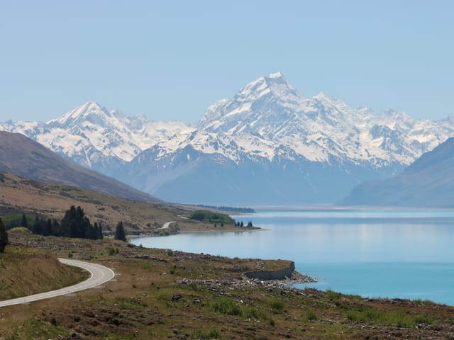 canterbury-plains-and-southern-alps-all-day-discovery-tour-new-zealand-pelago0.jpg